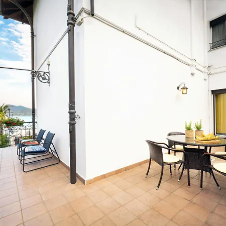 Appartamento Bilocale 5 With Balcony Or Terrace